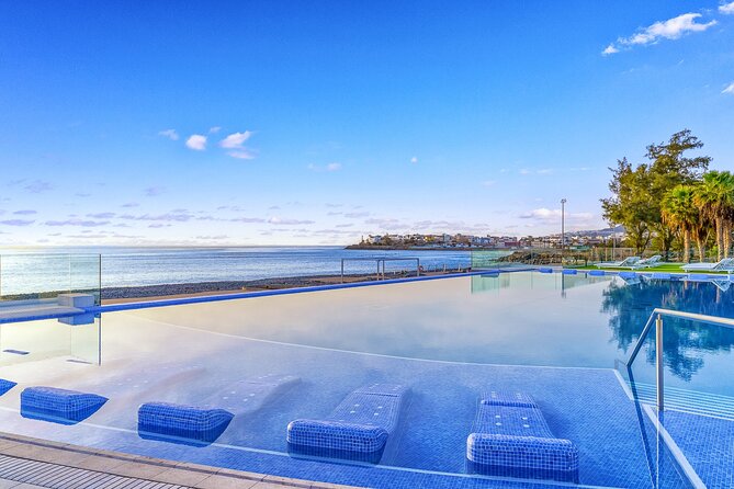 Full Day Ticket at Perchel Beach Club with Lunch - Poolside service can be convenient, but allow time