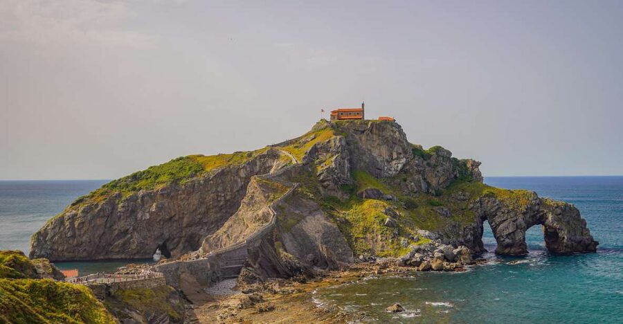 Gaztelugatxe with access, Bermeo and Gernika from Bilbao - Bermeo, a fishing town with a working identity