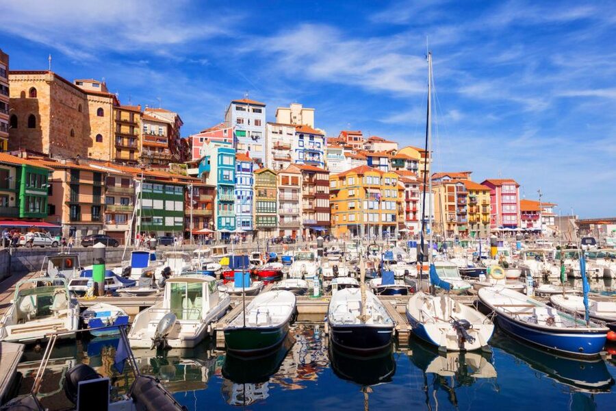Gaztelugatxe with access, Bermeo and Gernika from Bilbao - Should you book it?