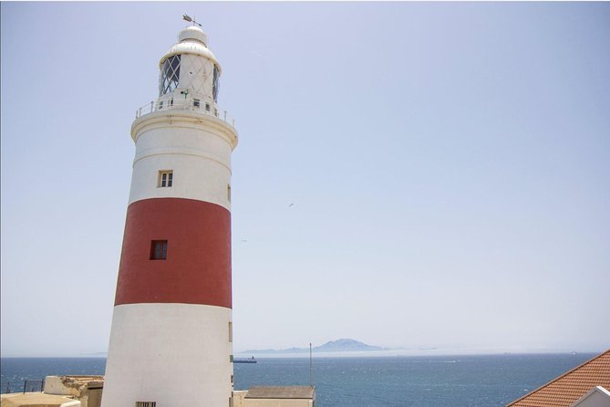 Gibraltar Rock Guided Tour - Meeting point, cruise timing, and the Spanish border