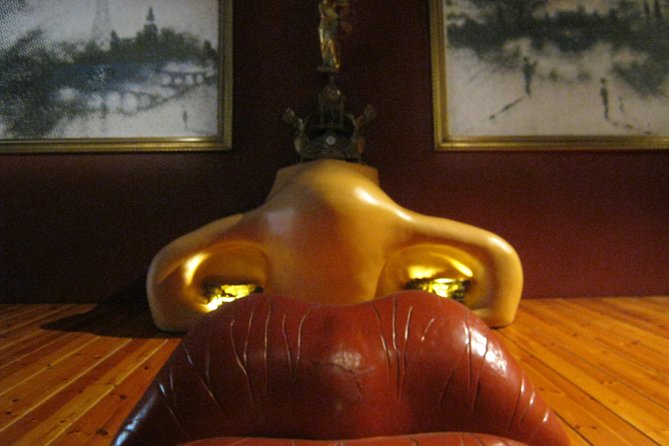 Girona and Dali Museum Full Day tour from Barcelona - One Free Hour for Lunch and Wandering