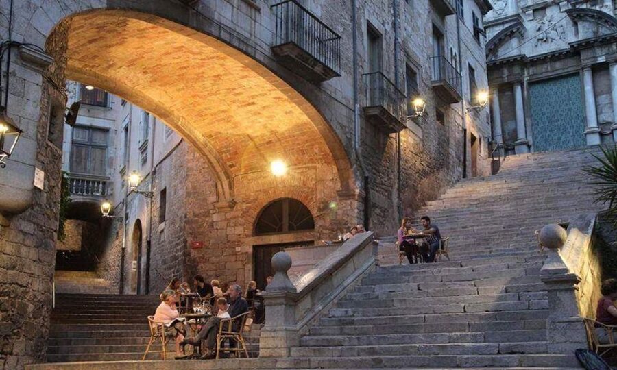 Girona: Game of Thrones Small Group Tour - Arab Baths and the route toward Sant Pere de Galligants