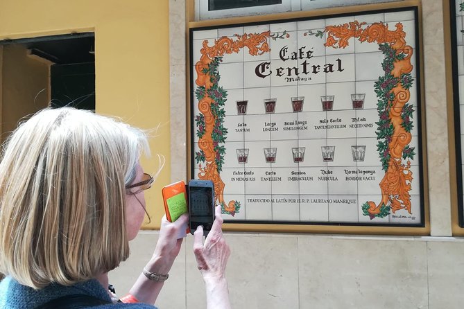 Go local for a day! - Larios Street and the fried-almond stop