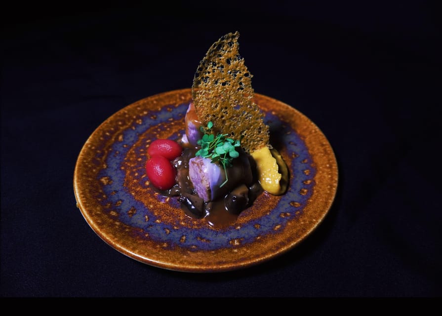Gran Canaria: Origen Dinner Show at Sala Scala - Four acts and a story about the islands