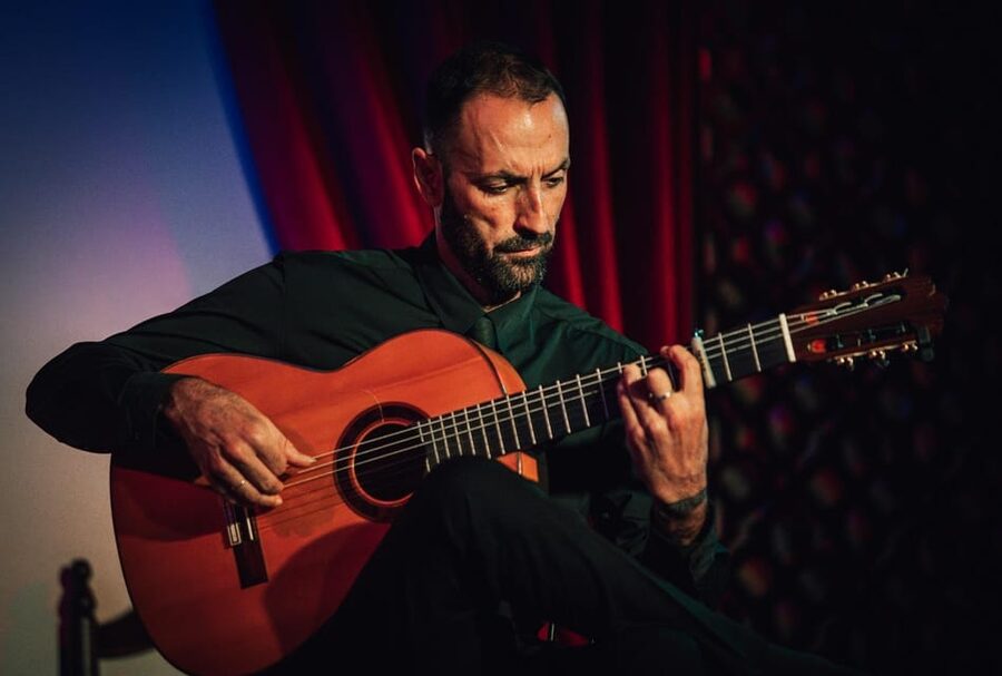 Granada: 1-Hour Traditional Flamenco Show at Palacio - Who will enjoy this flamenco show?