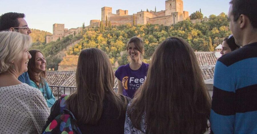 Granada: Albaicín and Sacromonte 2.5-Hour Walking Tour - Starting at Plaza Isabel La Católica