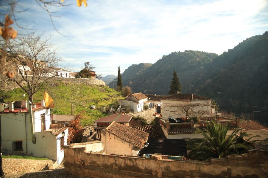 Granada: Albaicin and Sacromonte E-Bike Tour - Group or private tour?