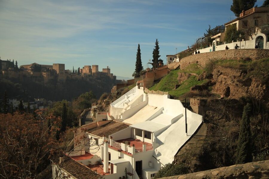 Granada: Albaicin and Sacromonte E-Bike Tour - Practical advice for a smoother ride