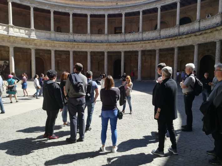 Granada: Alhambra and Albaicín Small Group Tour - Key points before you book