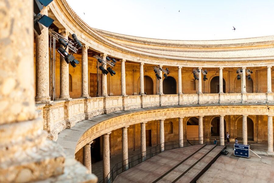 Granada: Alhambra and Generalife Garden Ticket & Guided Tour - Walking, weather, and access