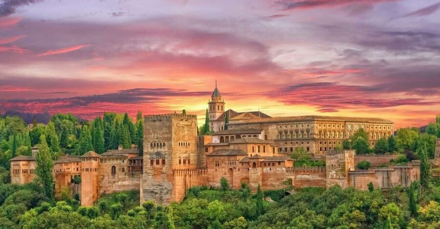 Granada Alhambra and Generalife Gardens Experience Tour - Key points before you book