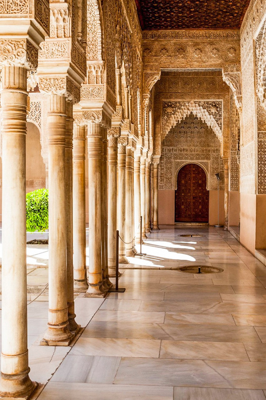 Granada: Alhambra and Nasrid Palaces Entry Ticket - Why the Alhambra deserves a full half-day