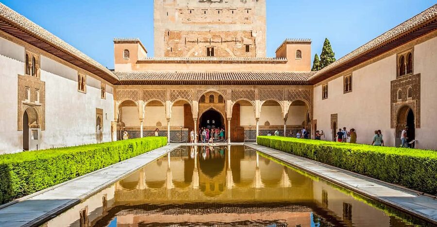 Granada: Alhambra and Nasrid Palaces Entry Ticket - Palace of Charles V and the Mosque Baths