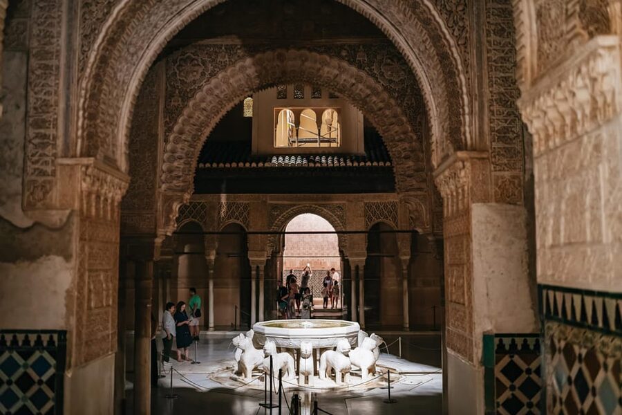 Granada: Alhambra and Nasrid Palaces Guided Tour at Night - Is $64 a fair price?