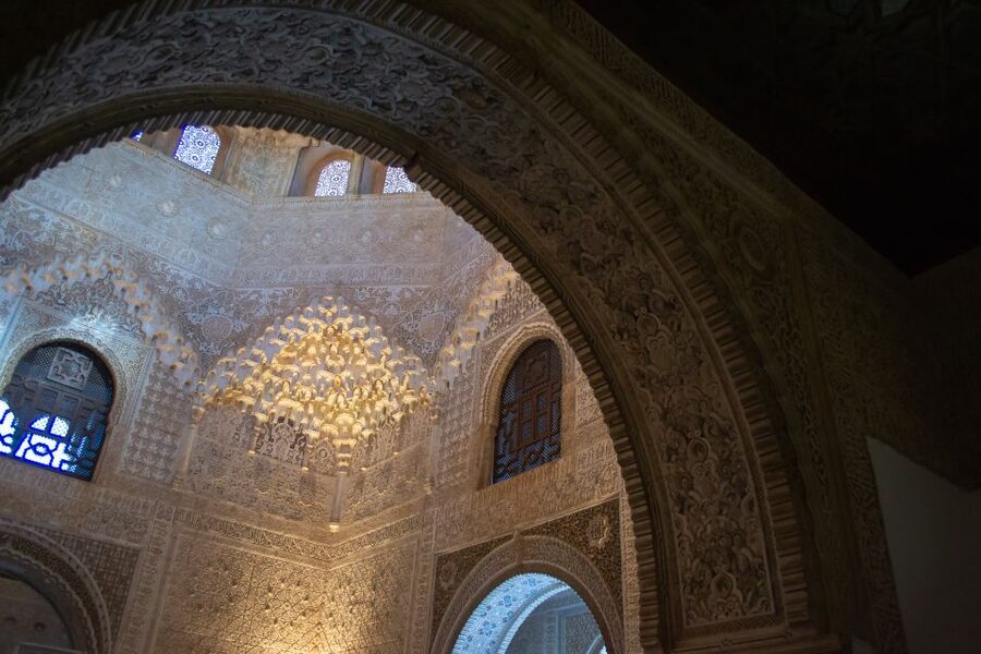 Granada: Alhambra Complex Guided Tour with Ticket - Who Will Get the Most From This Tour?