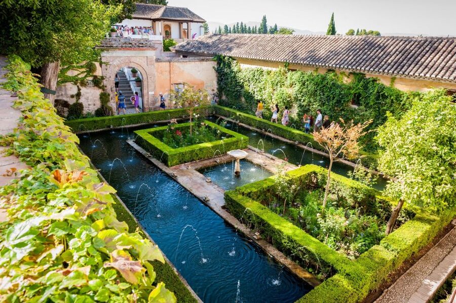 Granada: Alhambra Entry Ticket with Audio Guide - The Nasrid Palaces and their detailed decoration