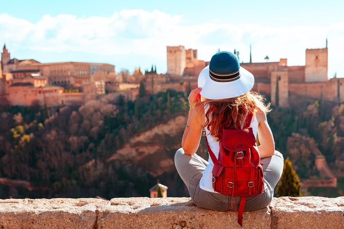 Granada: Alhambra Guided Tour including Nasrid Palaces - Identification rules and physical demands