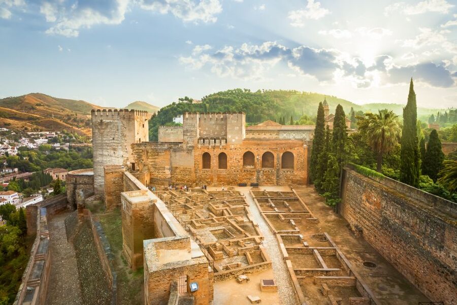 Granada: Alhambra, Nasrid, and Generalife Private Tour - Ticket timing and booking conditions