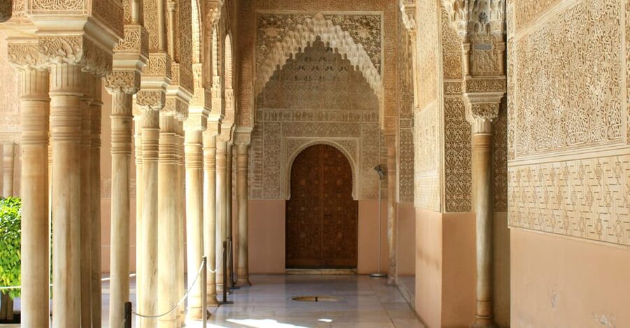 Granada: Alhambra & Nasrid Palaces Small Group Guided Tour - Is $117 a fair price?