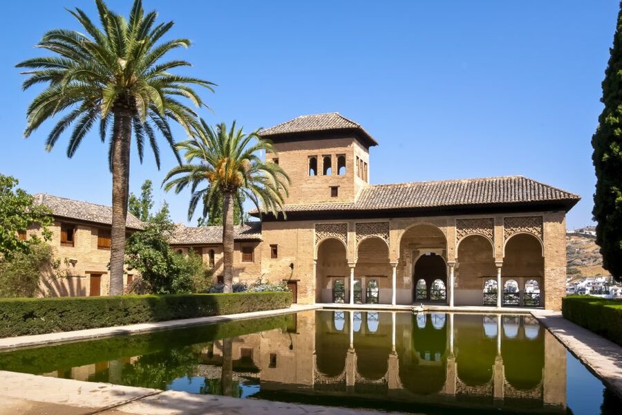 Granada: Alhambra Small Group Tour with Nasrid Palaces - The Alcazaba, where the Alhambra gets tough