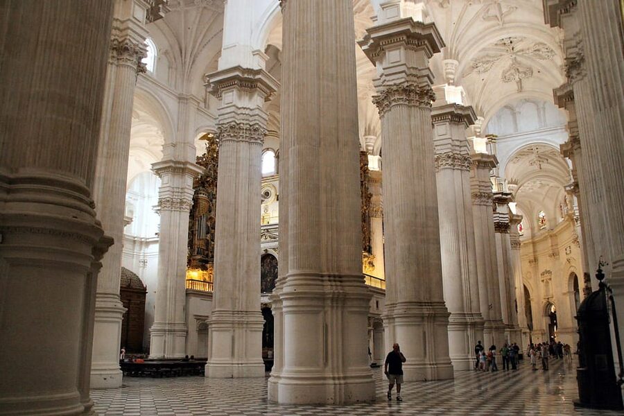 Granada: Cathedral and Royal Chapel Private tour with ticket - Why these two buildings matter in Granada
