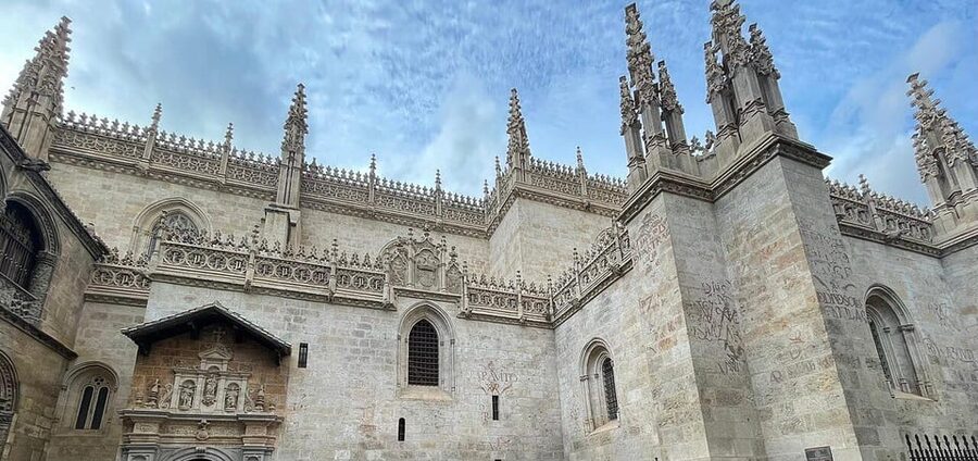 Granada: Cathedral and Royal Chapel Private tour with ticket - Beginning at Granada Cathedral