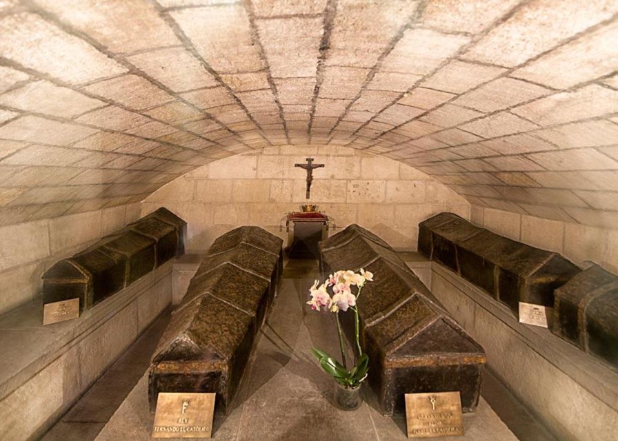 Granada: Cathedral, Royal Chapel & 5 Monuments Combo Ticket - San Jerónimo Monastery, calm near the city center