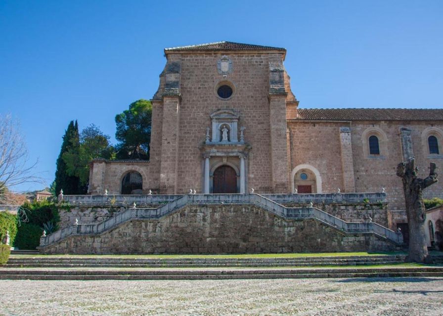 Granada: Cathedral, Royal Chapel & 5 Monuments Combo Ticket - Granada Cathedral, a grand Renaissance beginning
