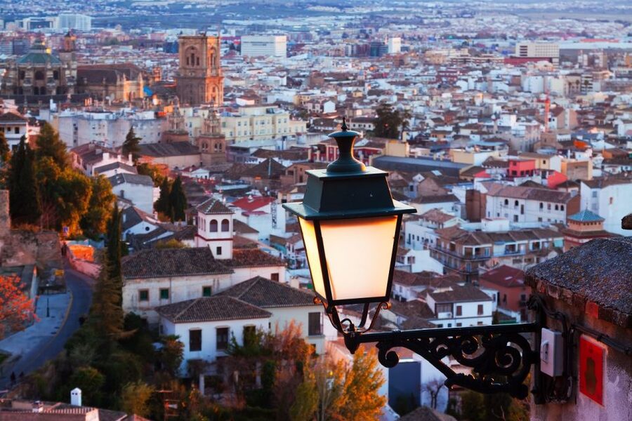 Granada: Cathedral & Royal Chapel Skip the Line Tour - What the tour does especially well