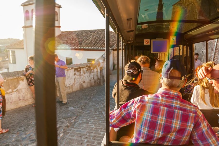 Granada City Train 1 or 2-Day Hop-On Hop-Off Ticket - Stop 2: Alhambra and Puerta de la Justicia