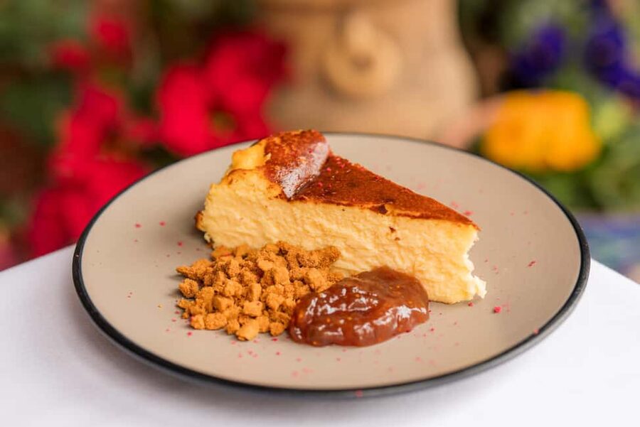 Granada: Flamenco Show with Dinner at Jardines de Zoraya - Is $67 a fair price?