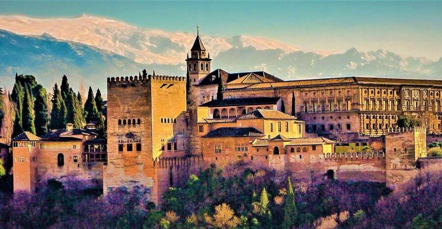 Granada: Full Alhambra Premium Guided Tour with Tickets - Key points to know before booking