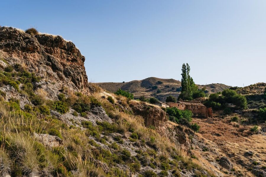 Granada: Los Cahorros de Monachil Canyon Hiking Tour - Three hours on foot, with enough variety