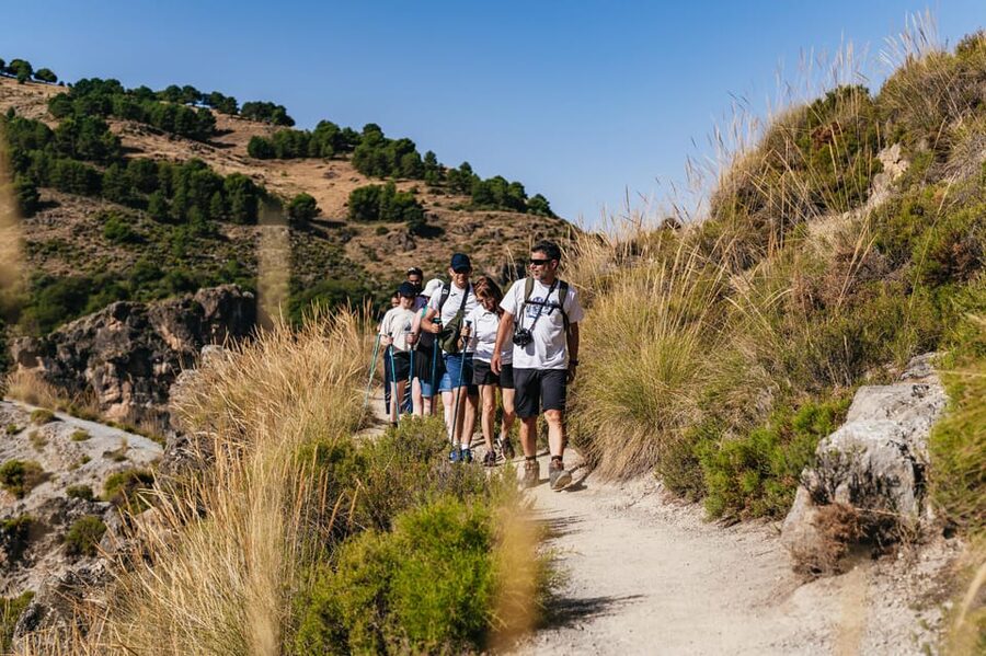 Granada: Los Cahorros de Monachil Canyon Hiking Tour - The guide can shape the whole experience