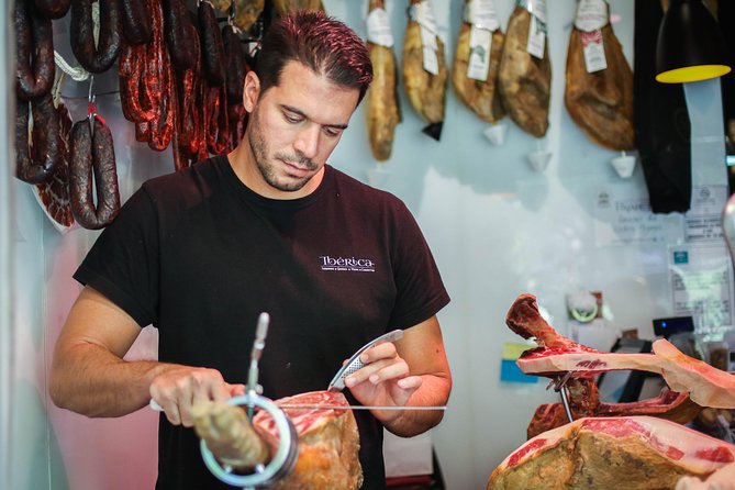 Granada Tapas and Wine Small Group Tour - Why this tour works so well in Granada