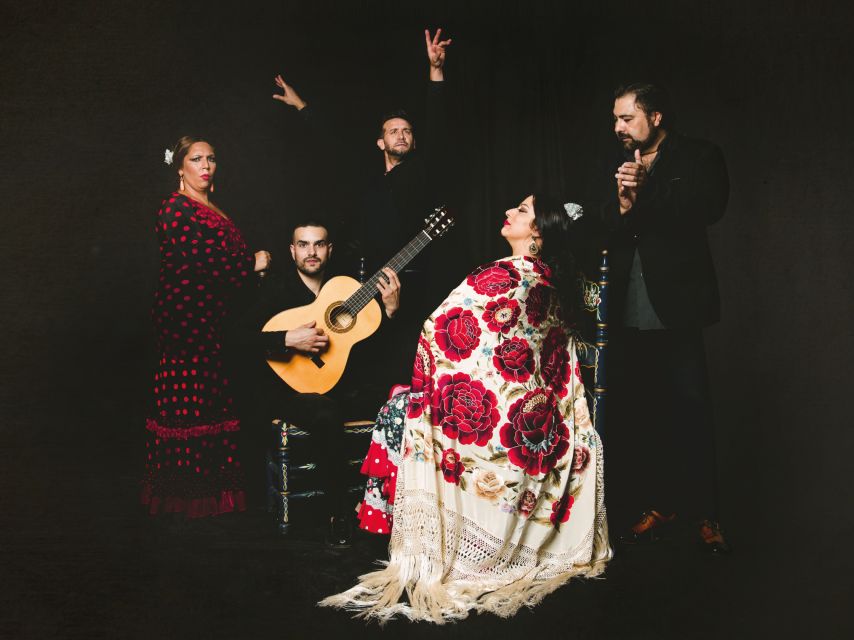 Granada: Traditional Flamenco Show at Tablao Casa Ana - Inside the one-hour performance