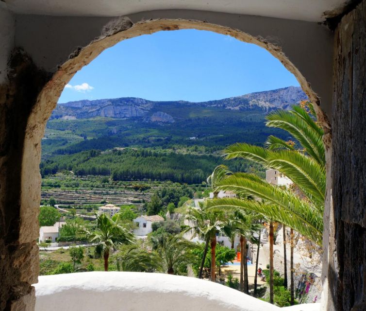 Guadalest & Algar Falls Tour - From Albir, Benidorm & Calpe - Eating and managing the short schedule