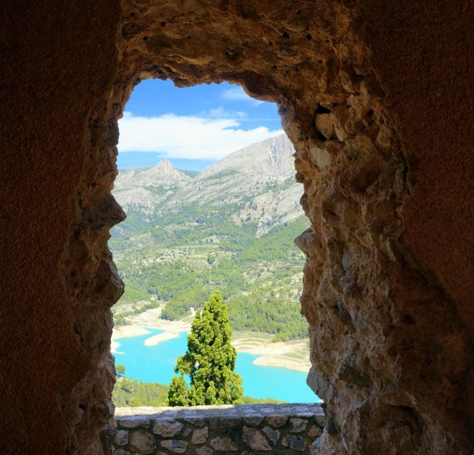 Guadalest day trip - From Albir & Benidorm - The 45-minute stop for museums and local produce