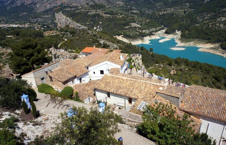 Guadalest day trip - From Albir & Benidorm - Lunch, cafés, shopping, and local treats