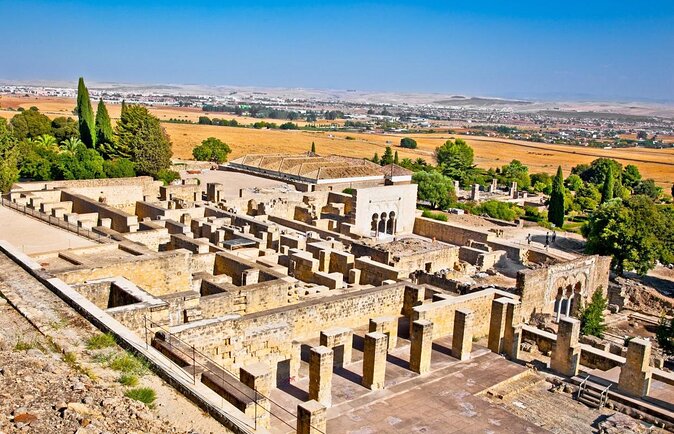 Guided visit to Medina Azahara - Why Medina Azahara deserves a place in your Córdoba plans