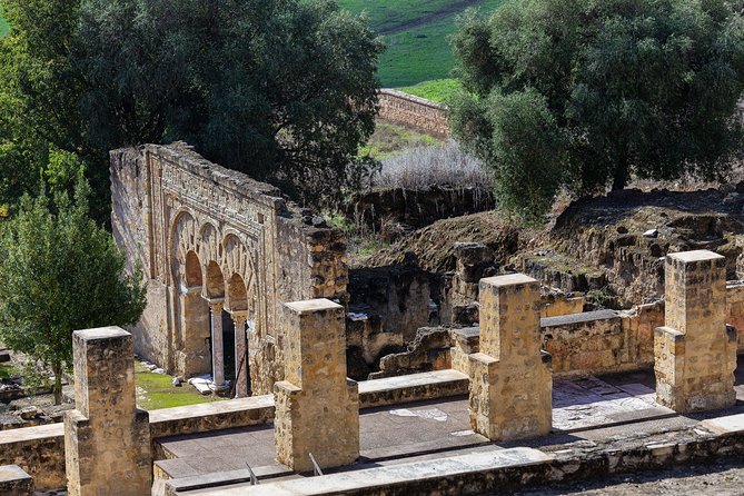 Guided visit to Medina Azahara - The pace, group size, and practical feel