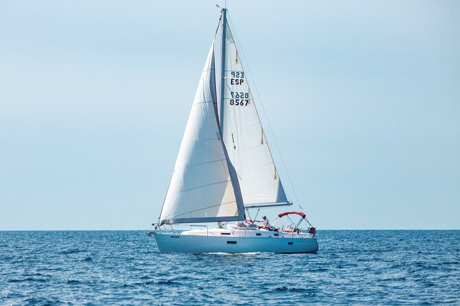 Half day on a private sailboat in Mallorca (port d'andratx) - Setting out from Port d’Andratx