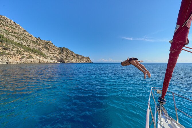 Half day on a private sailboat in Mallorca (port d'andratx) - Tapas, wine, and the easygoing side of the trip
