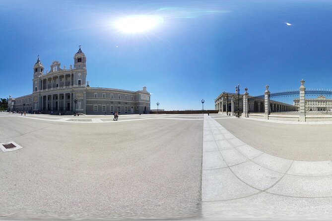 Historic Madrid Virtual Reality Experience with an Official Guide - Plaza de Oriente: royal power on an open square