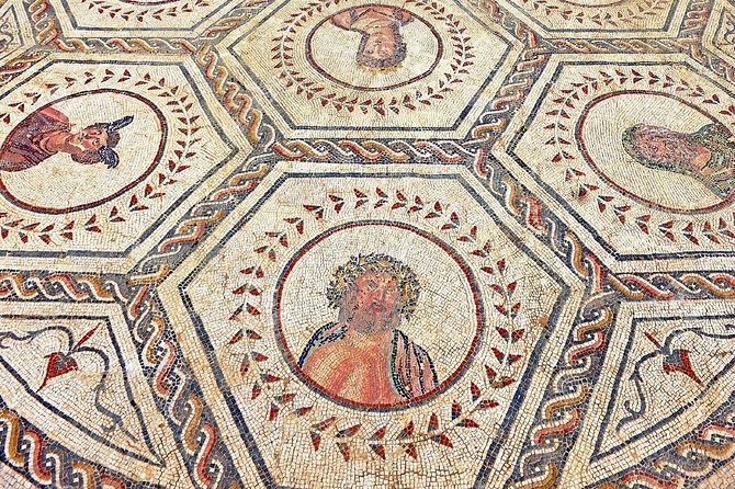 Historical Italica: Half-Day Guided Tour from Seville - San Isidoro del Campo: a useful bonus or an extra stop?