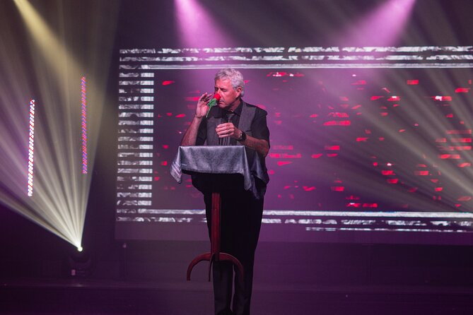 House of Illusion Magic Show with Drinks - Seating, timing and the length of the night