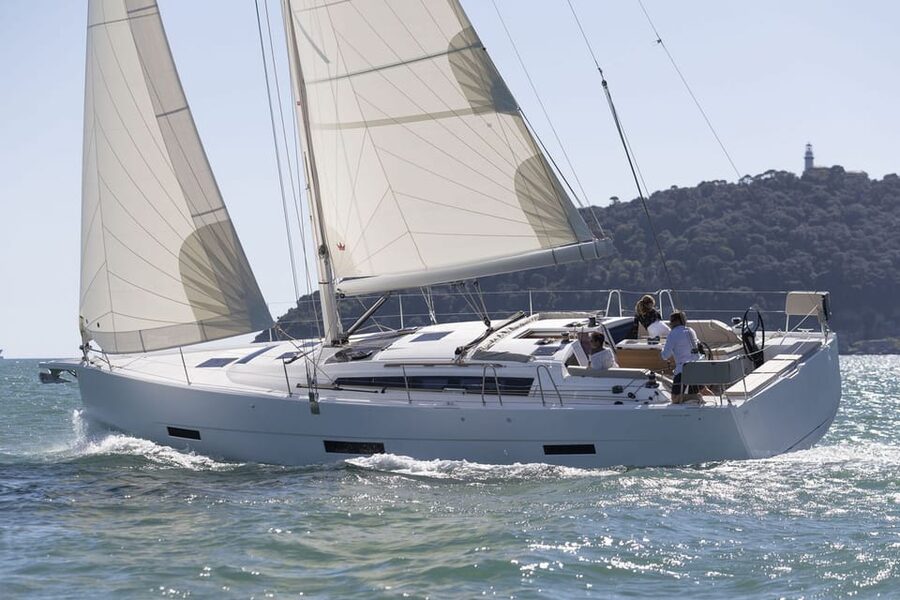 Ibiza: Midday or Sunset Sailing with Snacks and Open Bar - Cava, tapas, and the open bar