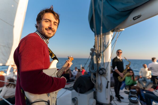 Jazz and Chill Out Sailing in Barcelona - Why this Barcelona cruise works so well after sightseeing
