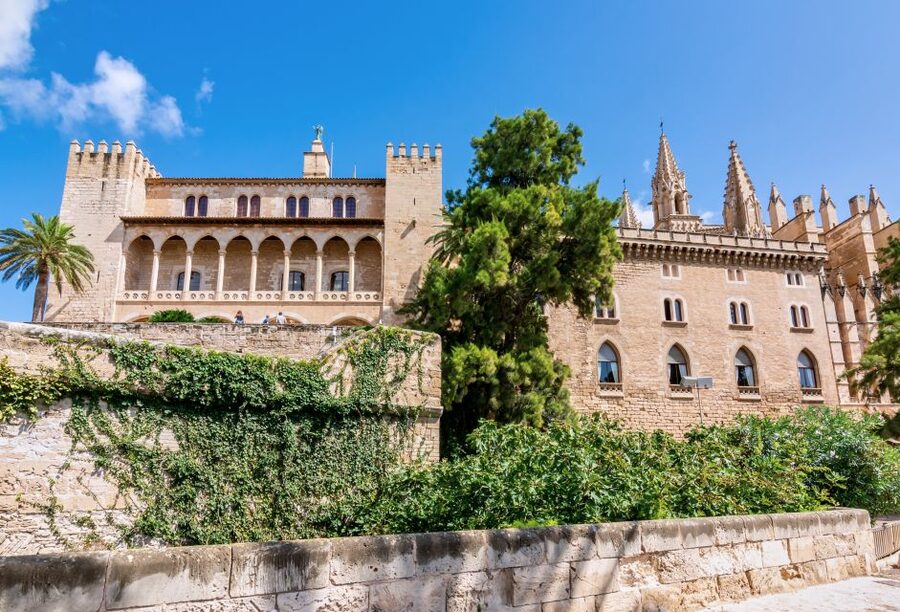 La Almudaina Palace Entry Ticket - Why La Almudaina Palace deserves your time