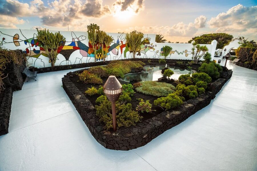 Lanzarote: César Manrique Foundation and Teguise Market - Why César Manrique’s home is worth the trip